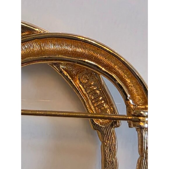 Monet Gold-Tone Rope Brooch Vintage Excellent Condition - Picture 2 of 4